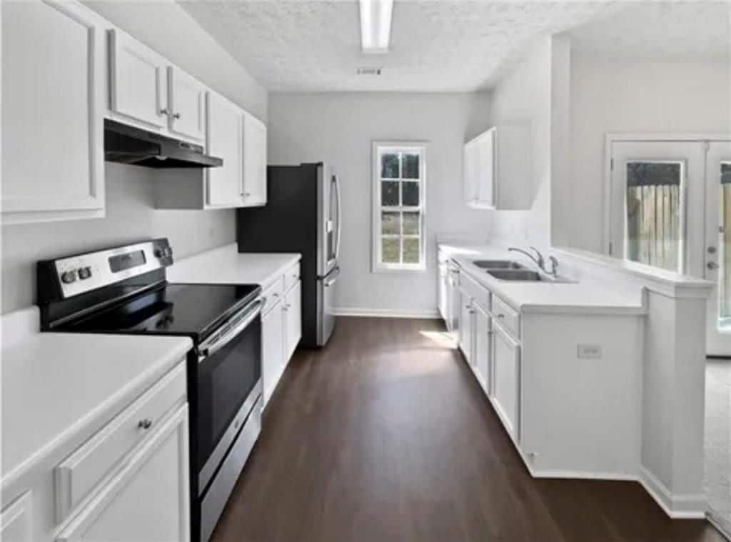 Building Photo - 20 Pine Canyon Dr SW