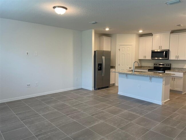 Building Photo - 16447 Bird of Paradise Ave