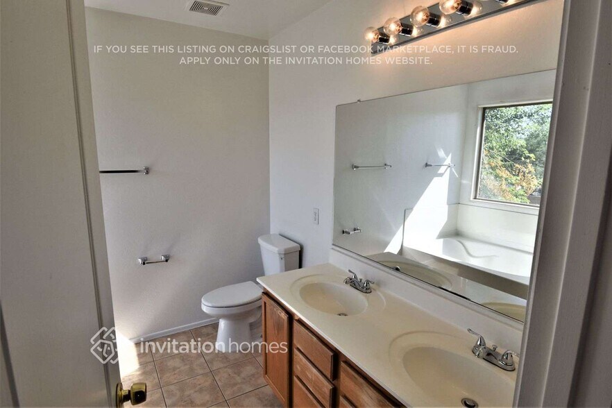 Building Photo - 6413 W Orchid Ln