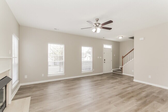 Building Photo - 1612 Gordon Walters Dr
