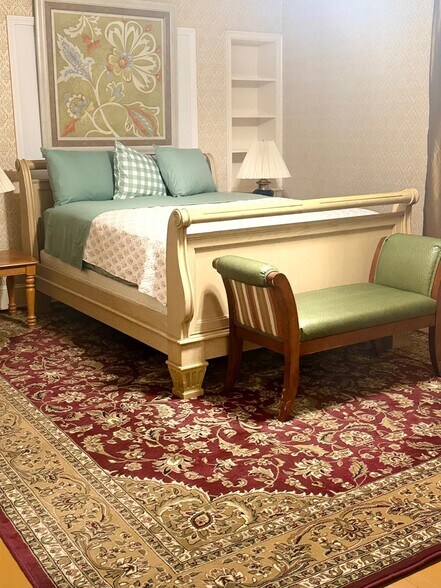 Building Photo - 5326 Main St