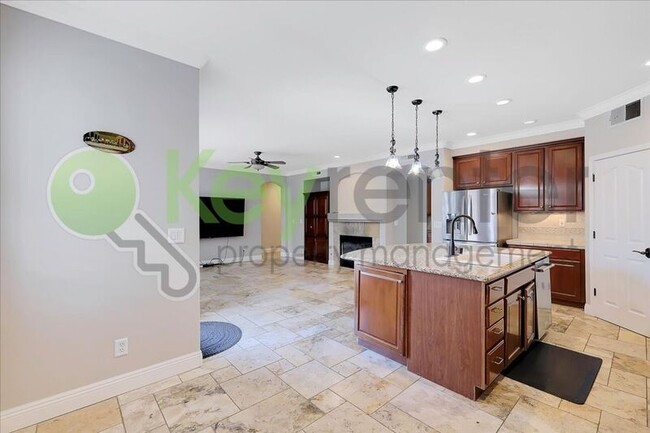 Building Photo - 6820 Cherry Ridge Cir