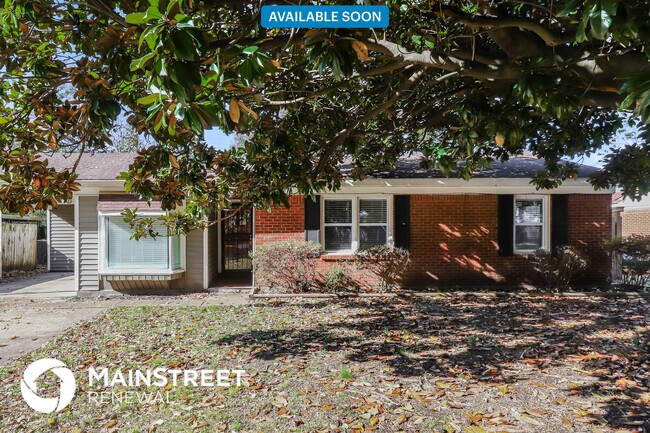 Primary Photo - 1753 Maxine St