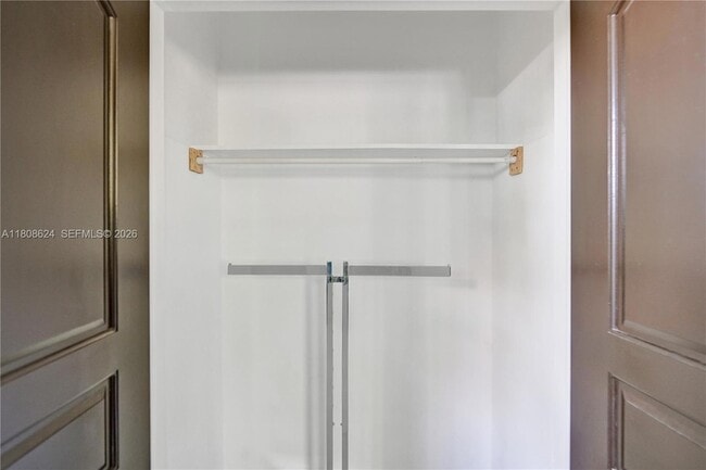 Building Photo - 3100 NE 56th Ct