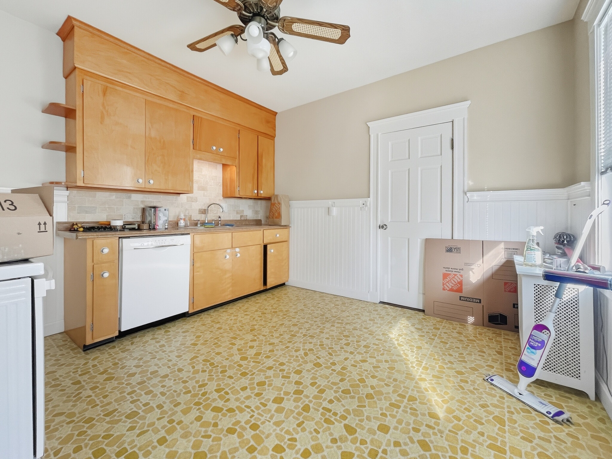 Building Photo - 19 Stearns Ave