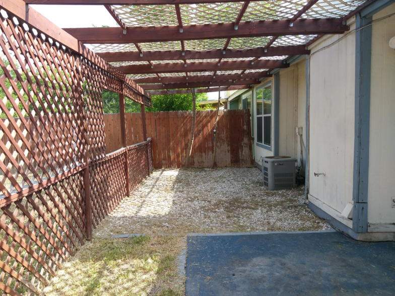 Partial Covered Patio - 2527 Corian Glen Dr