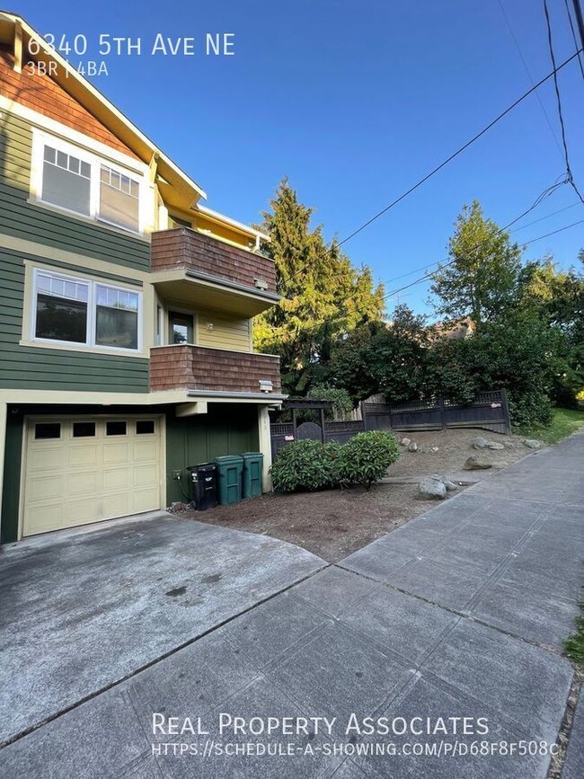 Building Photo - 6340 5th Ave NE