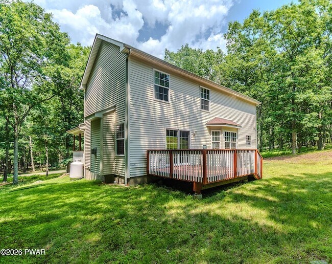 Building Photo - 3290 Bluebird Dr