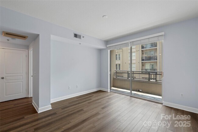 Building Photo - 1315 East Blvd