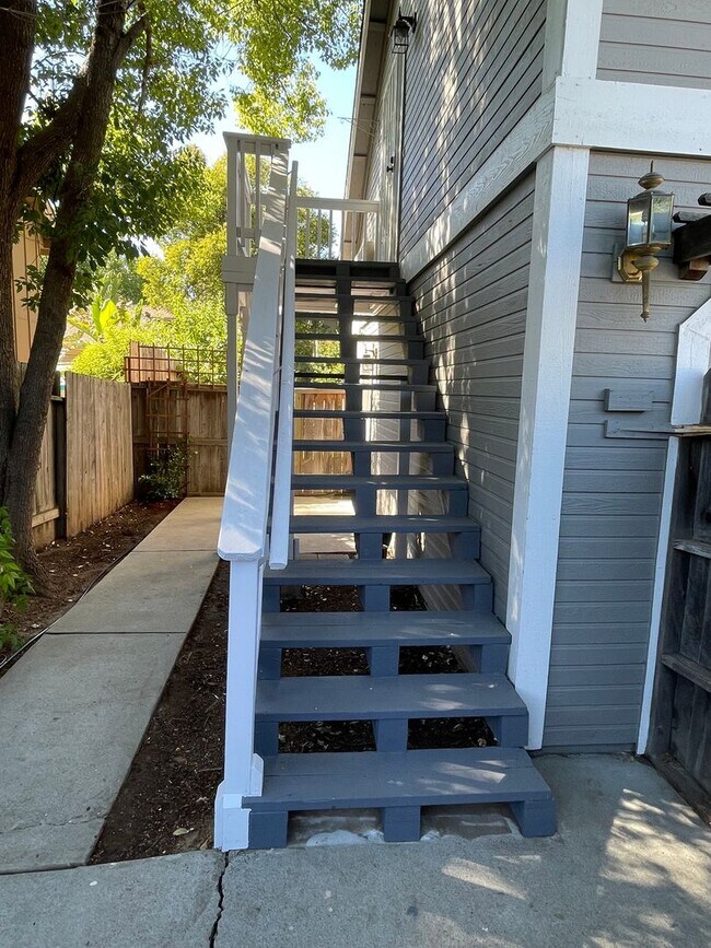 Building Photo - 1 Bdrm, 1 Bath ADU near Sutter Street - Historic Folsom