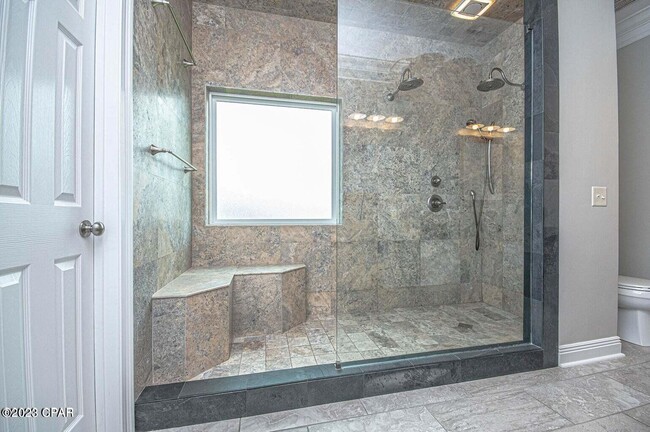 Building Photo - 12237 Lyndell Plantation Dr