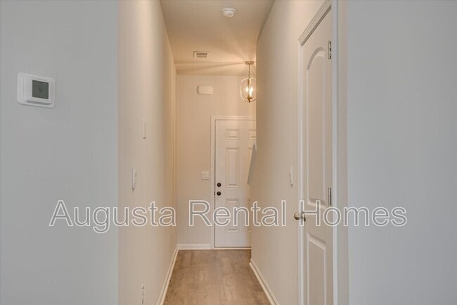 Building Photo - 4315 Newland St