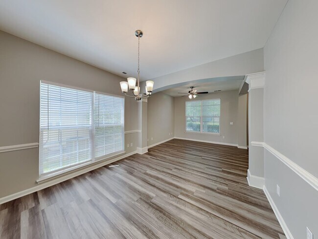 Building Photo - 127 Autry Ave