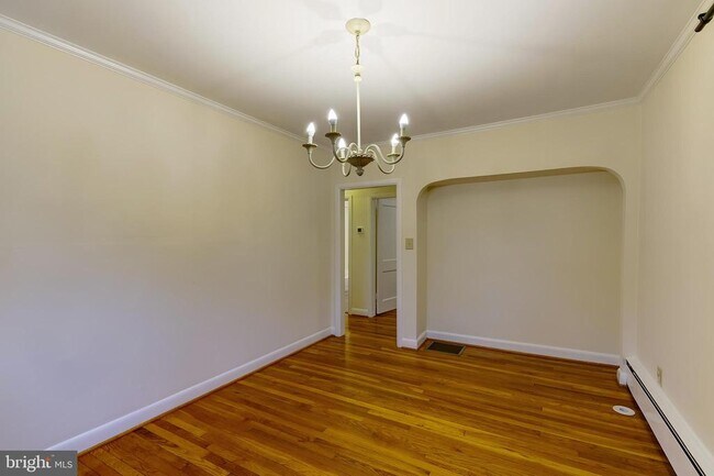 Building Photo - 5808 Oxford Rd