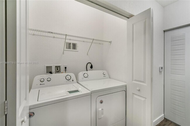 Building Photo - 15500 SW 136th St