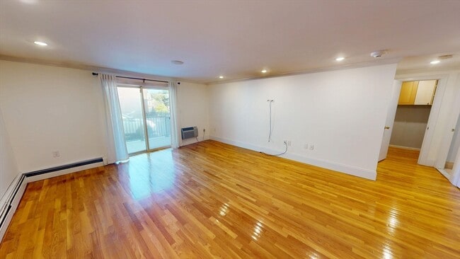 Building Photo - 121 Tremont St