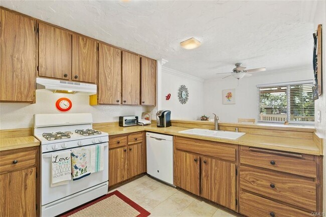 Building Photo - 25652 Rimgate Dr