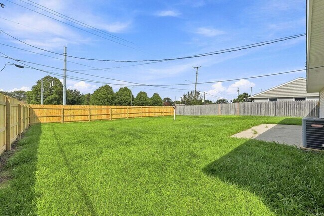 Building Photo - 7123 Strawberry Dr