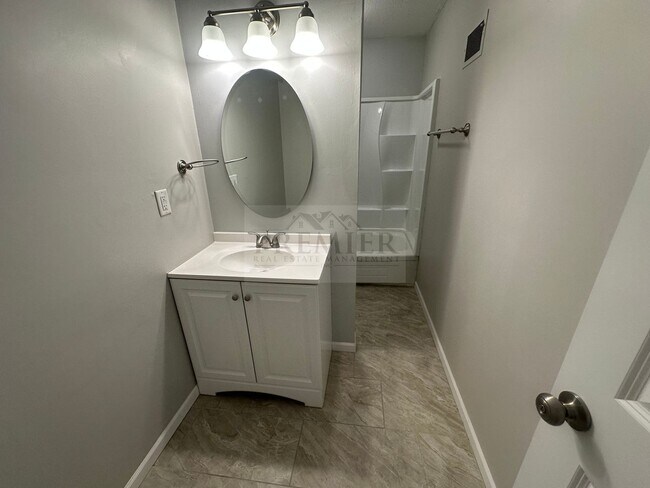 Building Photo - 9314 Reeder Dr