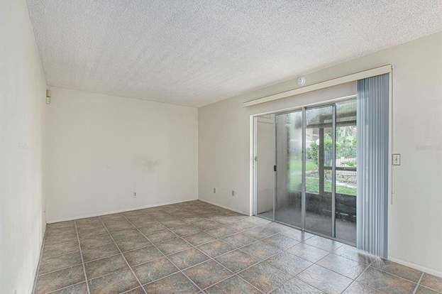 Building Photo - 5503 Pokeweed Ct