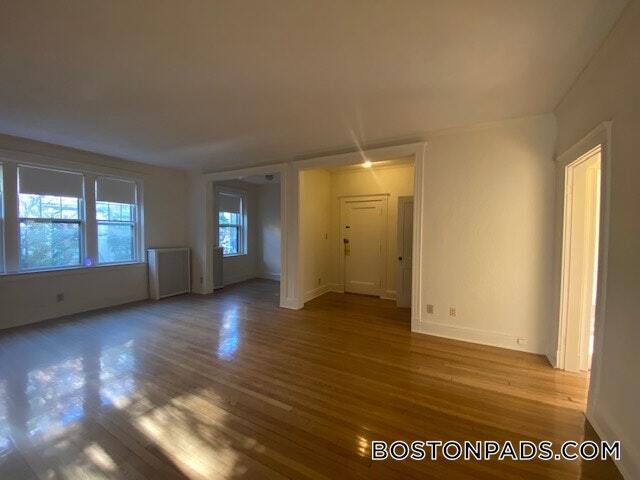 Building Photo - 12 Alton Pl