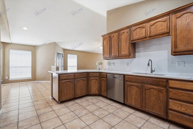 Building Photo - 2152 Ingrid Ln