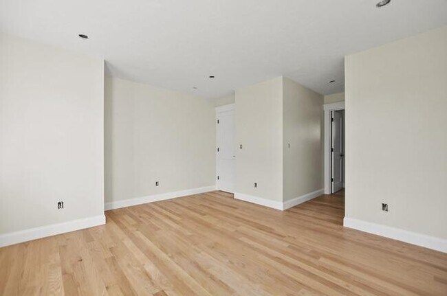 Building Photo - 101 Plum Hollow Rd