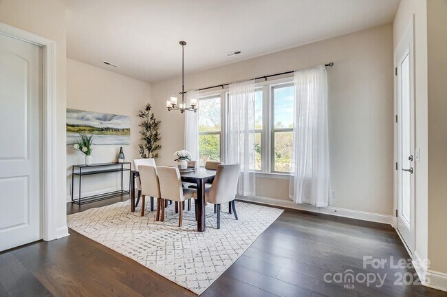 Building Photo - 11144 Limehurst Pl