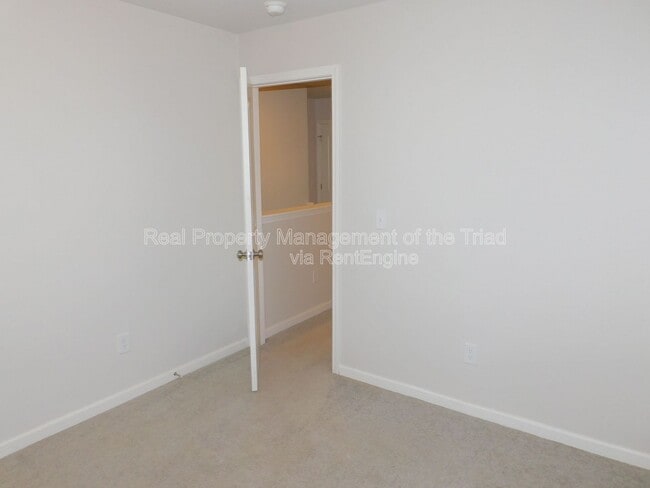 Building Photo - 18 Covey Ct