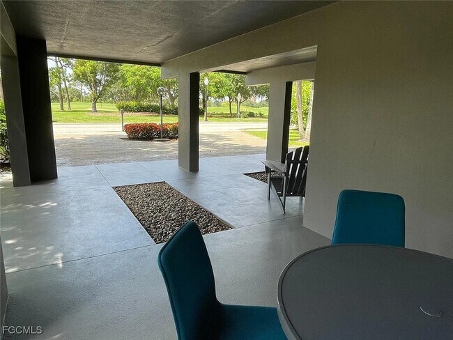 Building Photo - 1702 Hill Ave