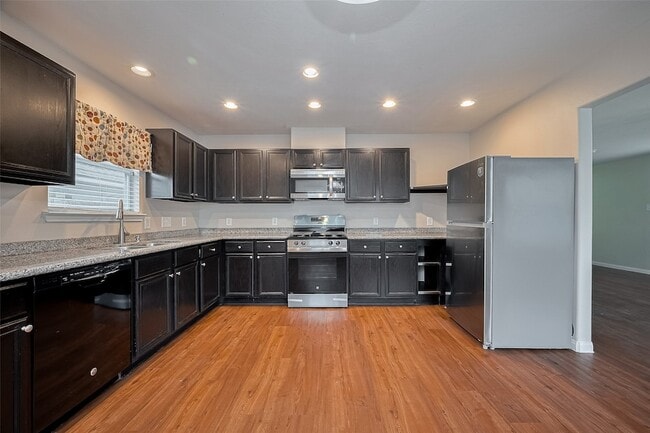 Building Photo - 6026 Stockholm Ct