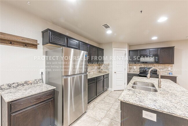 Building Photo - 3702 S W Capstone Ave