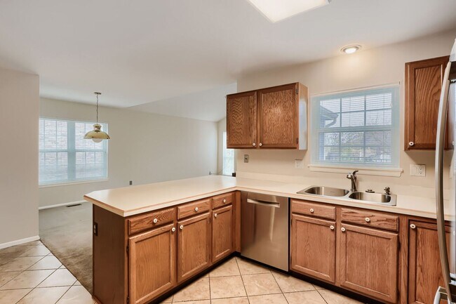 Building Photo - Gorgeous 4BD/4BA Home in Governors Ranch (Littleton, CO)- Available NOW!