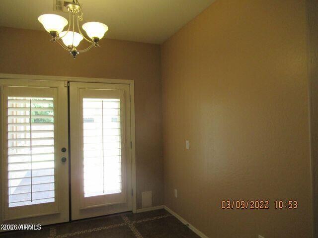 Building Photo - 3928 E Parkview Dr