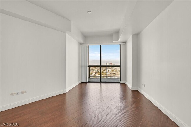 Building Photo - 200 W Sahara Ave