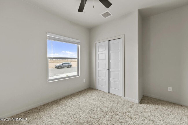 Building Photo - 3684 Springhaven Lp