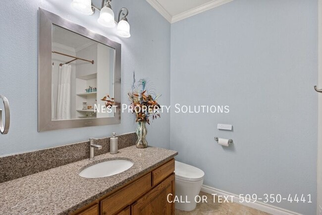 Building Photo - 318 E Tanglewood Dr