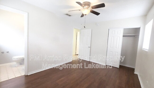 Building Photo - 2526 Edmond Cir