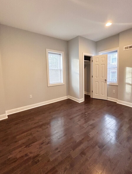 Building Photo - 157 E Duval St