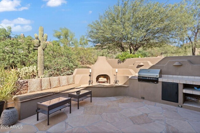 Building Photo - 7442 E Quien Sabe Way