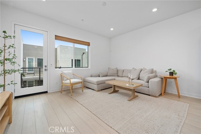 Building Photo - 185 Sash