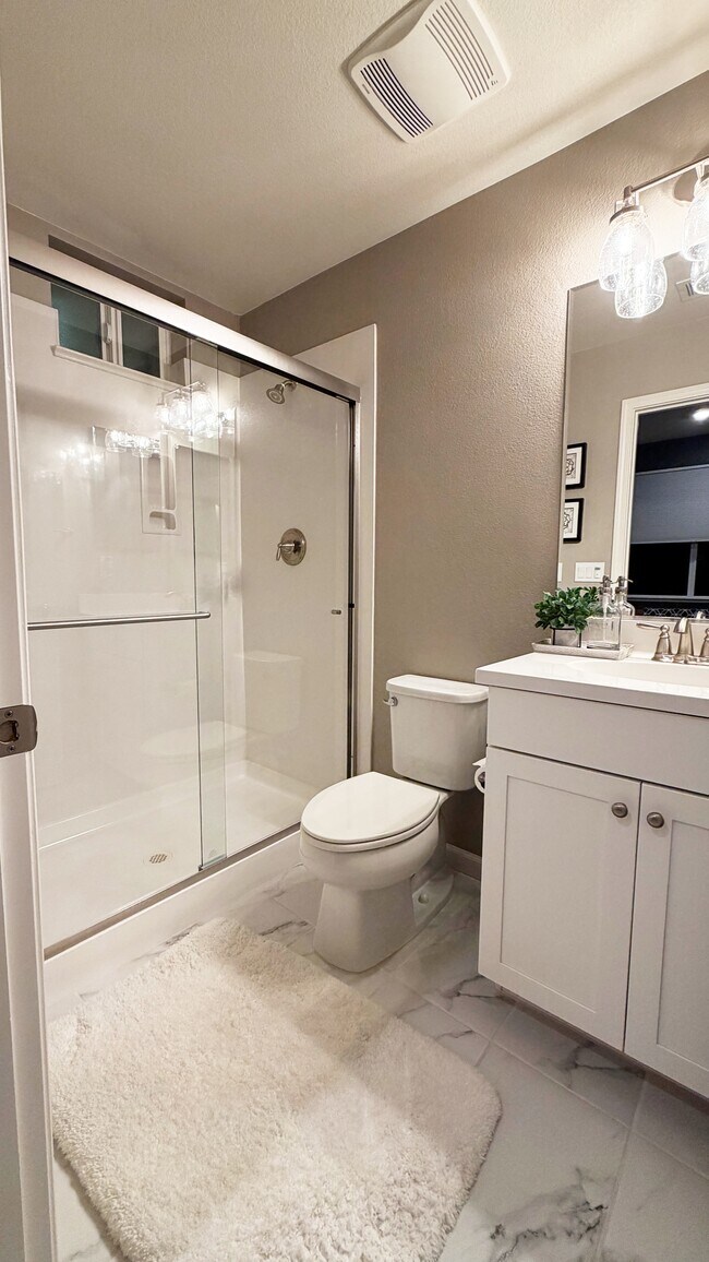 Building Photo - 164 Agustin Narvaez St