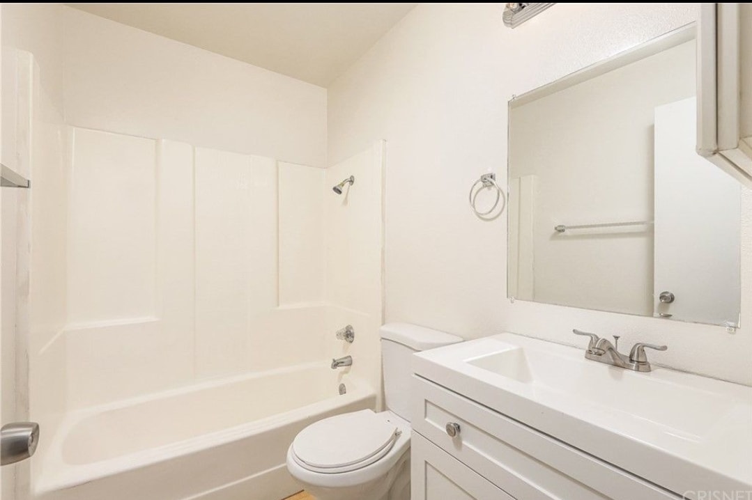 Building Photo - 44518 Benald St