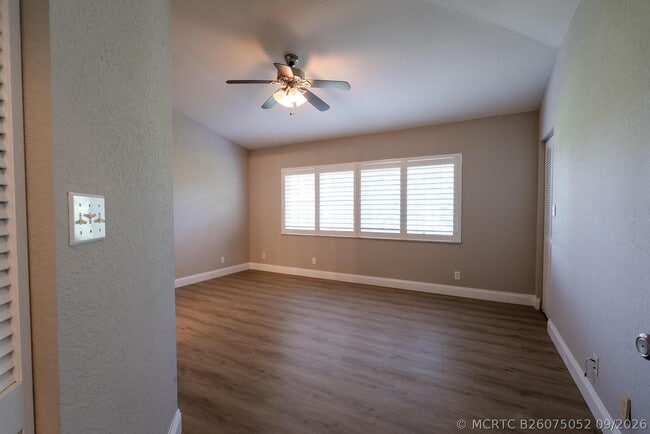 Building Photo - 8956 NW 38th Dr