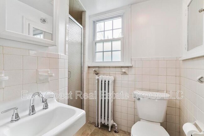 Building Photo - 720 Northern Ave