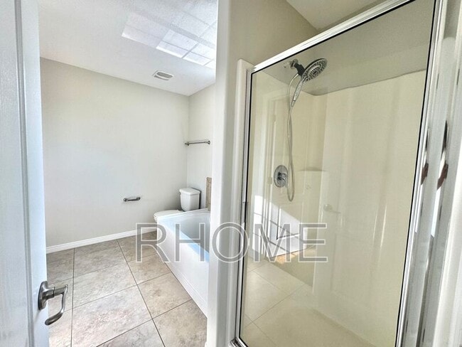 Building Photo - 13567 Florenza Way