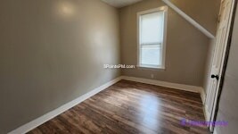 Building Photo - 434 Bruner St