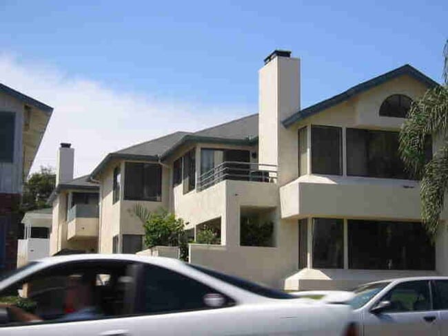 Building Photo - m390 - Lindboe