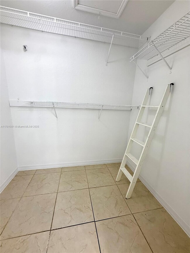 Building Photo - 8803 NW 109th Pl