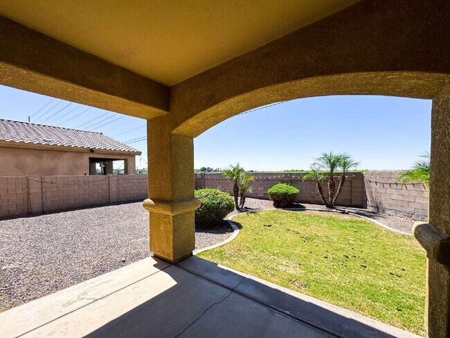 Building Photo - Spacious 4-Bed, 3-Bath Gem with 1804 Sq. F...